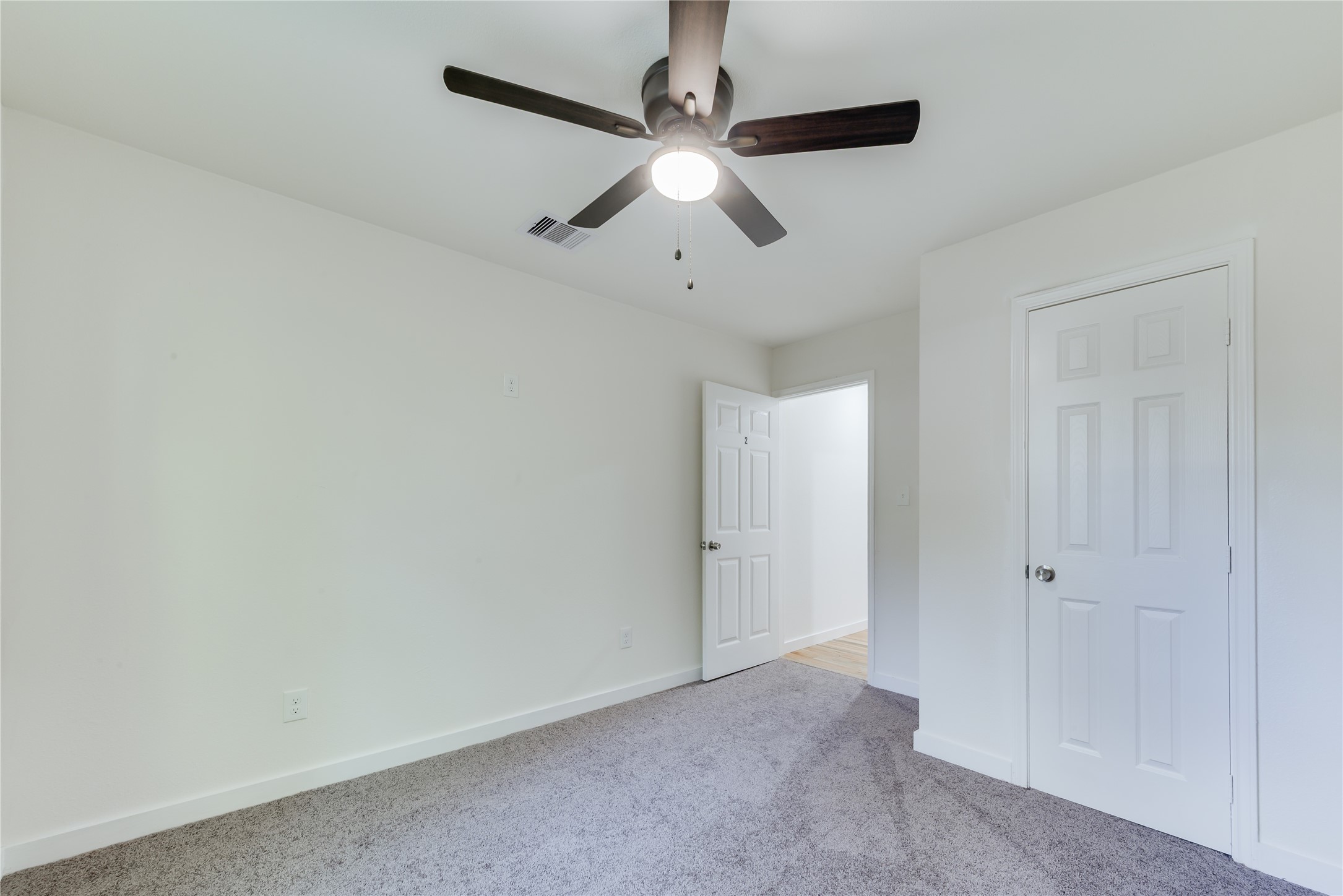 6603 Victoria Street Houston, TX 77020 - Photo 26 of 34 a view of an empty room