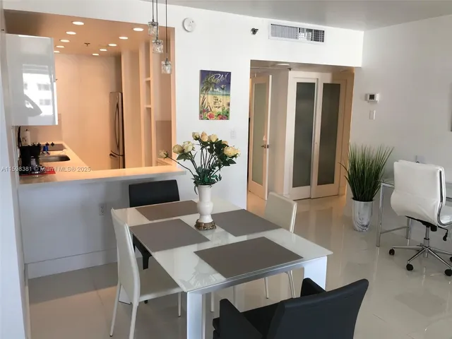 $5,500 | 100 Lincoln Road, Unit 808, Miami Beach, FL 33139