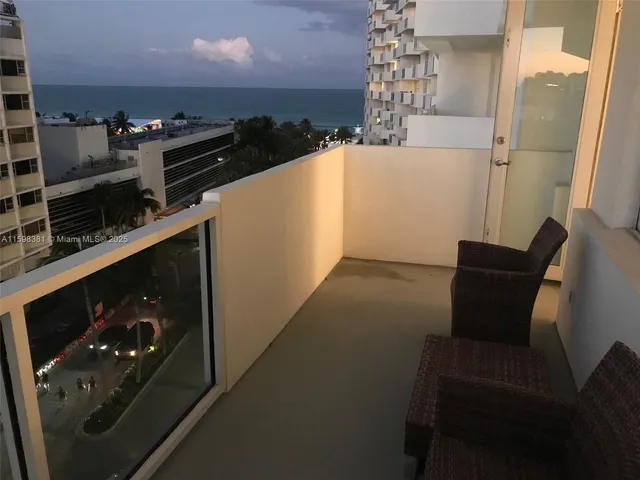 $5,500 | 100 Lincoln Road, Unit 808, Miami Beach, FL 33139