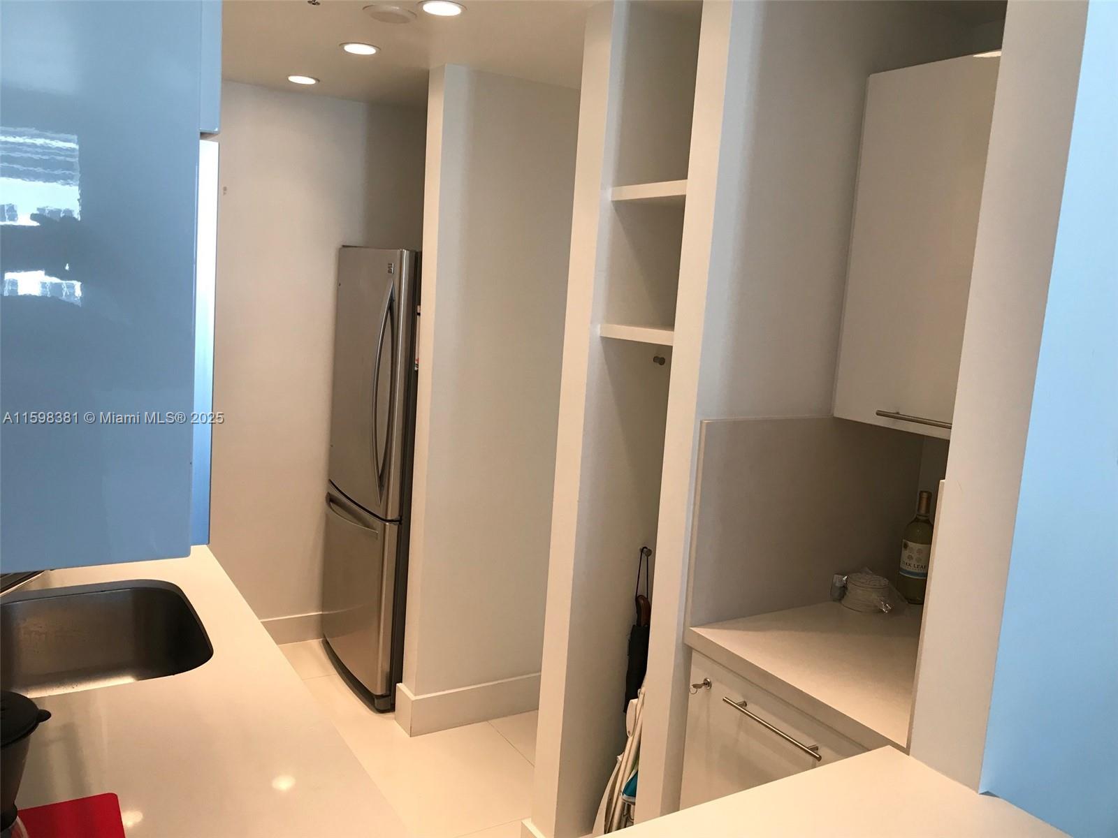 100 Lincoln Road, Unit 808 Miami Beach, FL 33139 - Photo 10 of 63