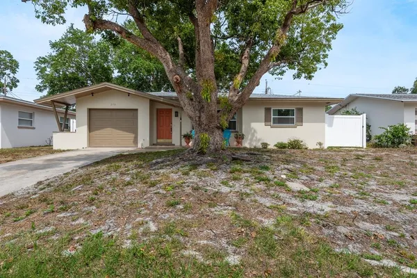$369,900 | 2153 Pocahontas Drive, Largo, FL 33774