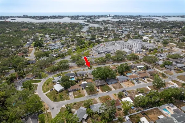 $369,900 | 2153 Pocahontas Drive, Largo, FL 33774