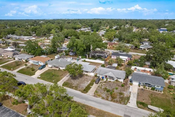 $369,900 | 2153 Pocahontas Drive, Largo, FL 33774