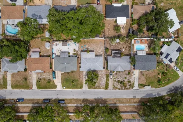 $369,900 | 2153 Pocahontas Drive, Largo, FL 33774