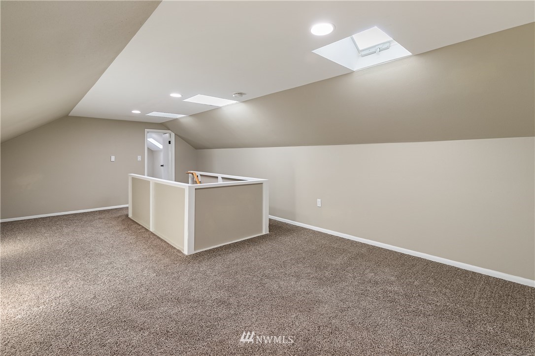 1077 Hampton Road Lynden, WA 98264 - Photo 18 of 25 a view of an empty room