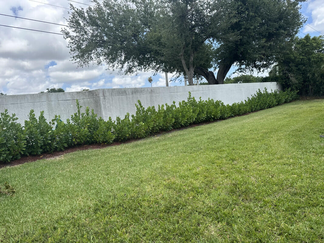 2771 Northwest 49th Street Boca Raton, FL 33434 - Photo 5 of 22 4