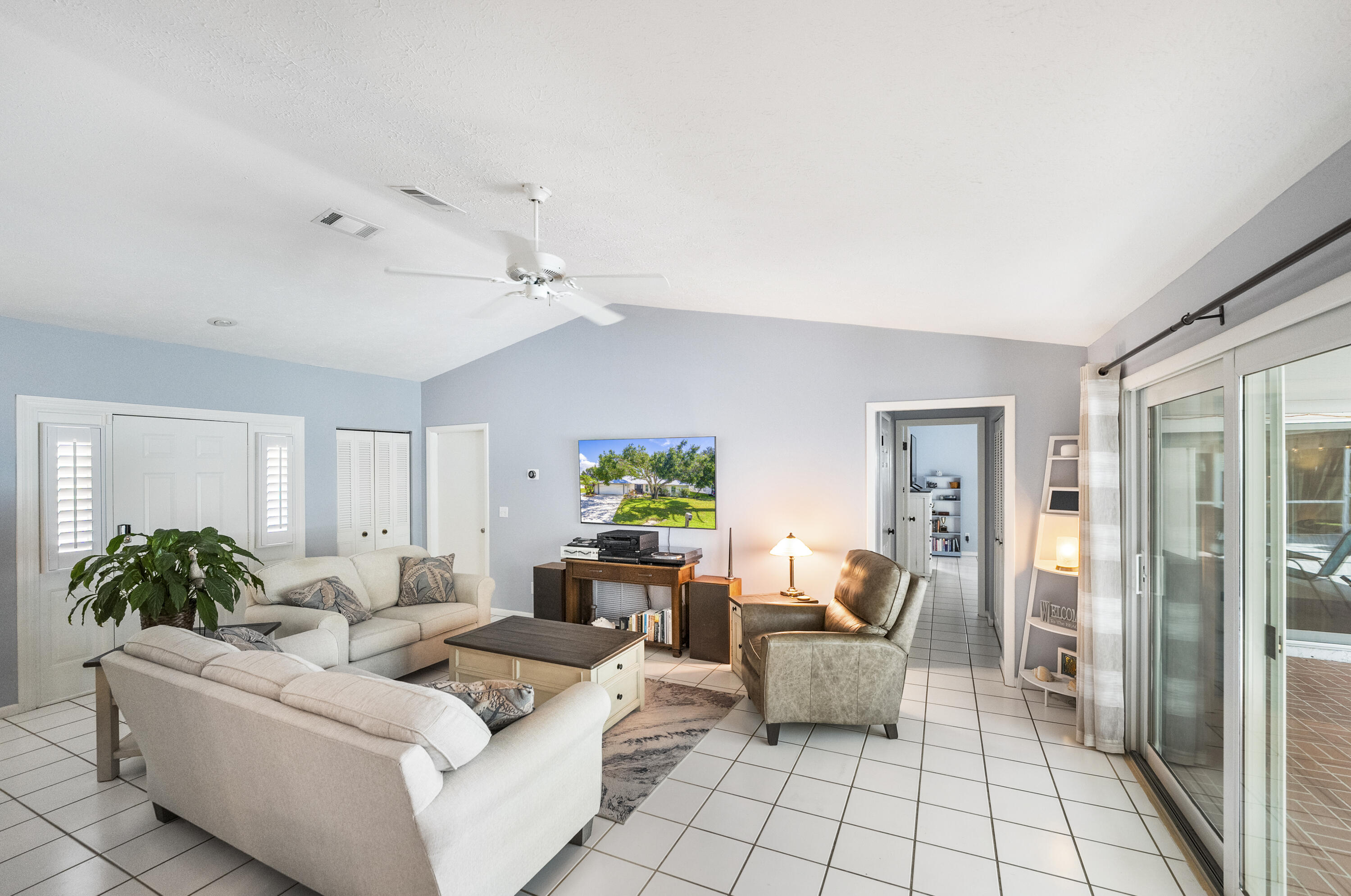 1004 West Weatherbee Road Fort Pierce, FL 34982 - Photo 10 of 39 _DSC2385