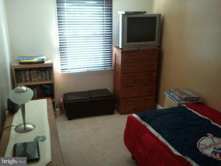 7670 Sherwood Road Philadelphia, PA 19151 - Photo 14 of 18 Bedroom 2
