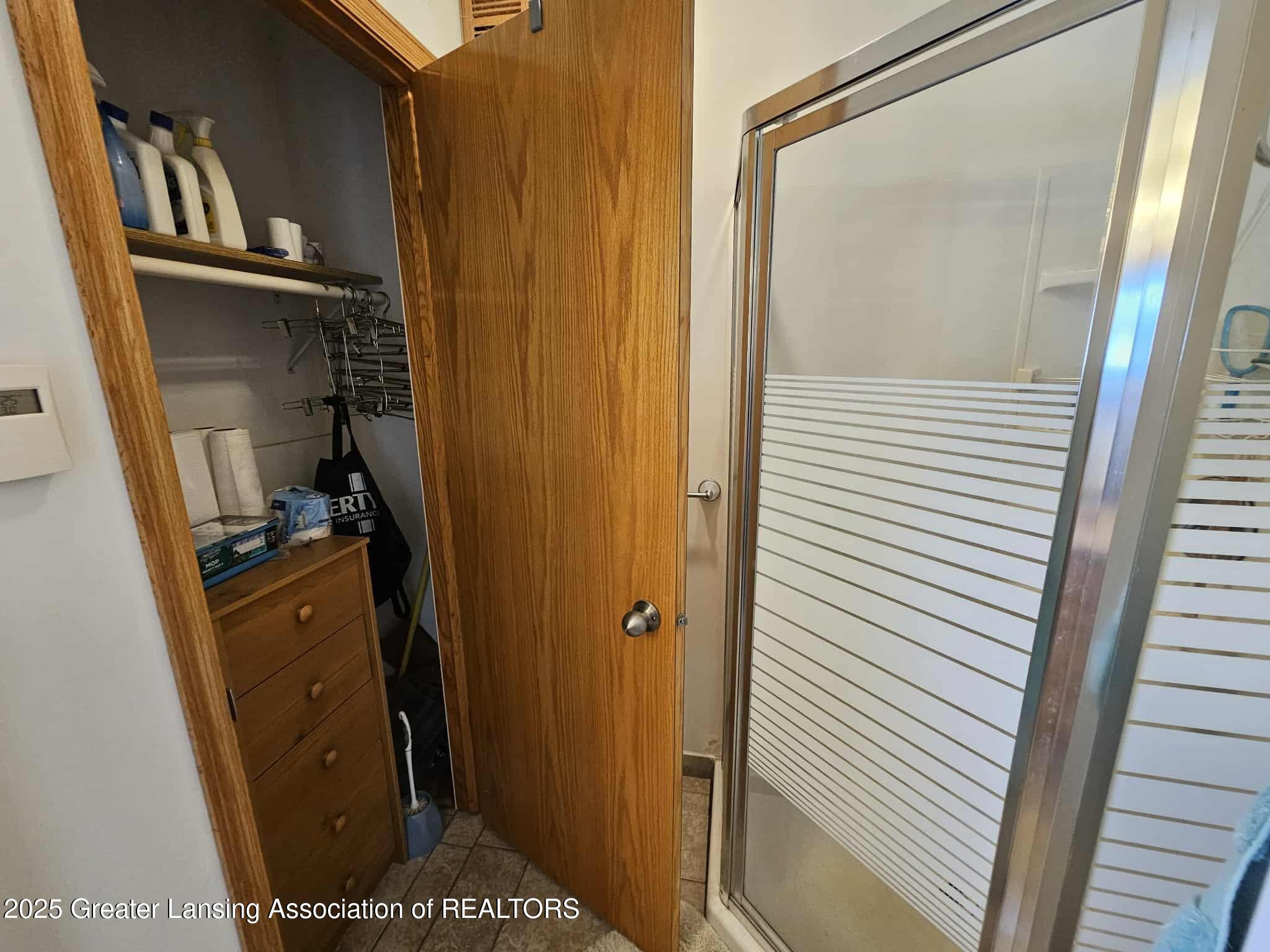 8659 Narrow Lake Road Springport, MI 49284 - Photo 15 of 33 Bathroom b