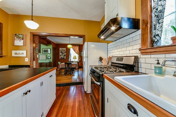 83 Thornton Street Boston, MA 02119 - Photo 4 of 20 Gallery Image 4