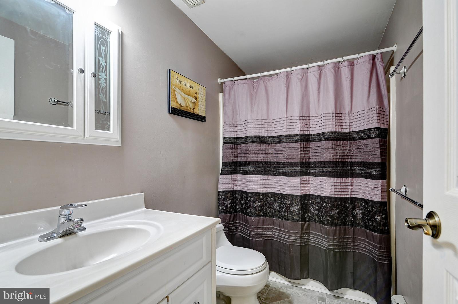 255 Youngs Road Hamilton, NJ 08619 - Photo 13 of 34 Gallery Image 13