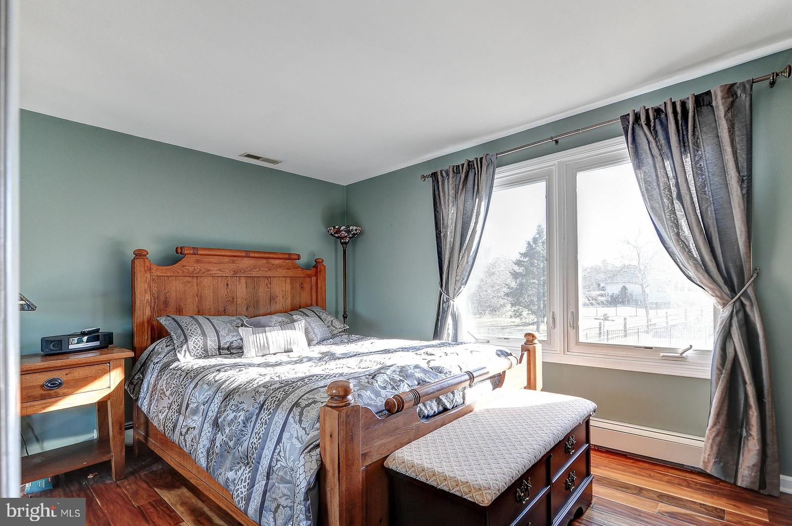 255 Youngs Road Hamilton, NJ 08619 - Photo 14 of 34 Gallery Image 14