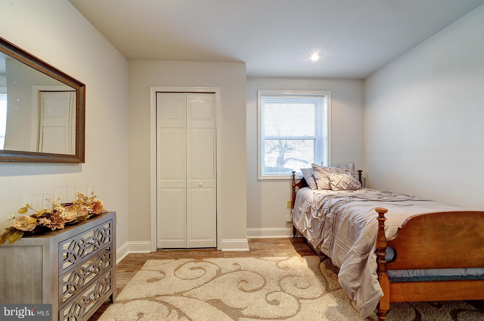 255 Youngs Road Hamilton, NJ 08619 - Photo 17 of 34 Gallery Image 17