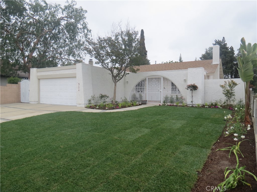 304 Eagle Nest Drive Diamond Bar, CA 91765 - Photo 2 of 13