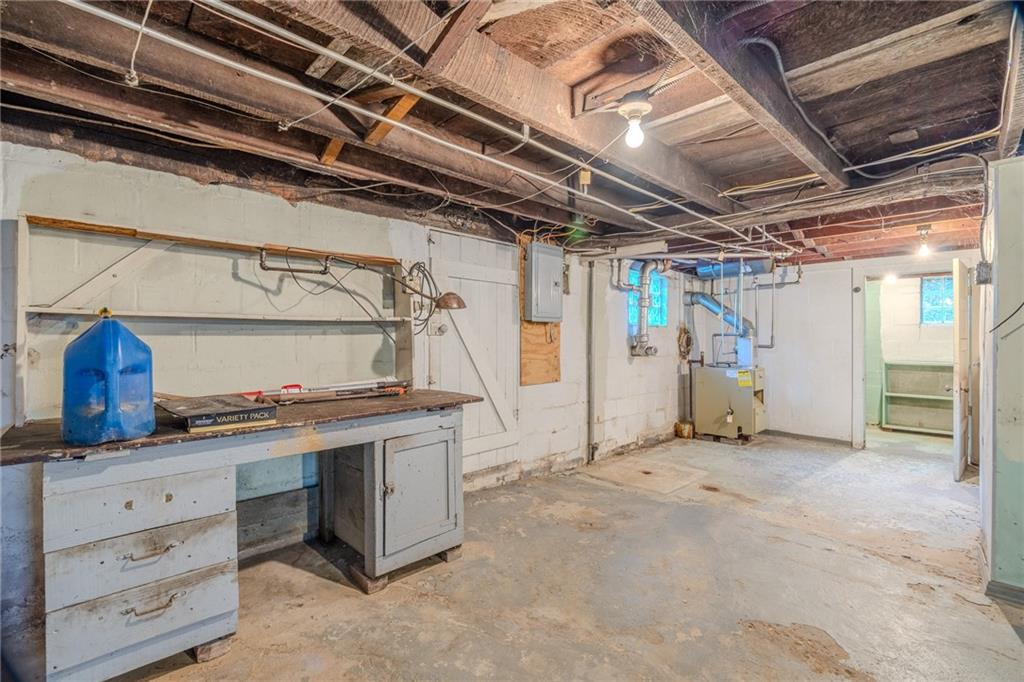 181 Firden Lane Elizabeth, PA 15037 - Photo 13 of 25 a view of a garage room
