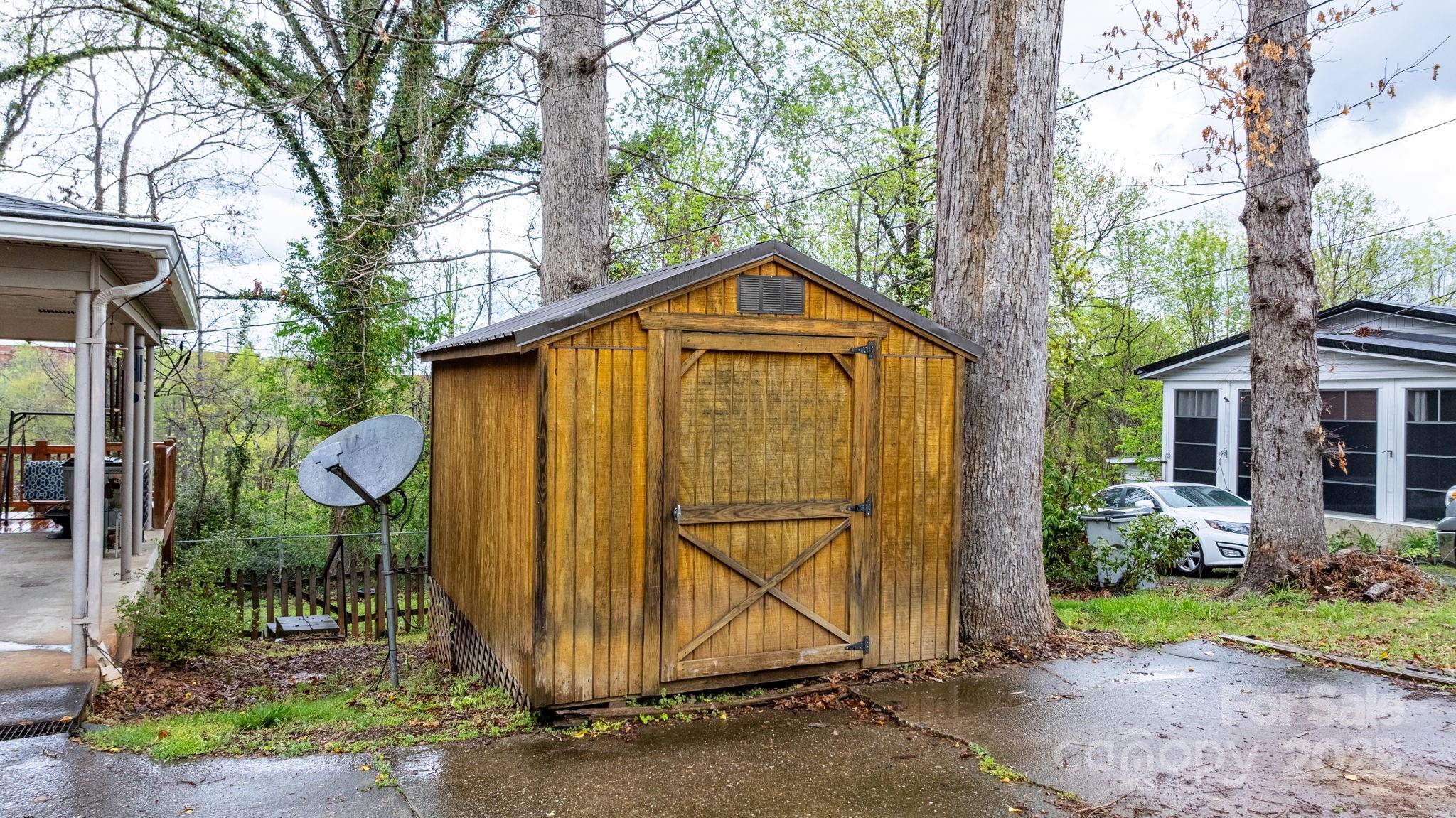332 Swanson Road Lenoir, NC 28645 - Photo 27 of 29 Gallery Image 27