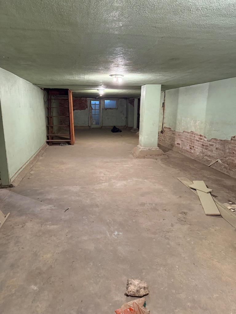 533 Reeves Avenue Yuba City, CA 95991 - Photo 31 of 36 Unfinished Basement