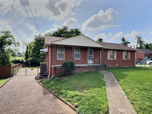 8209 Luree Lane, Hermitage, TN 37076
