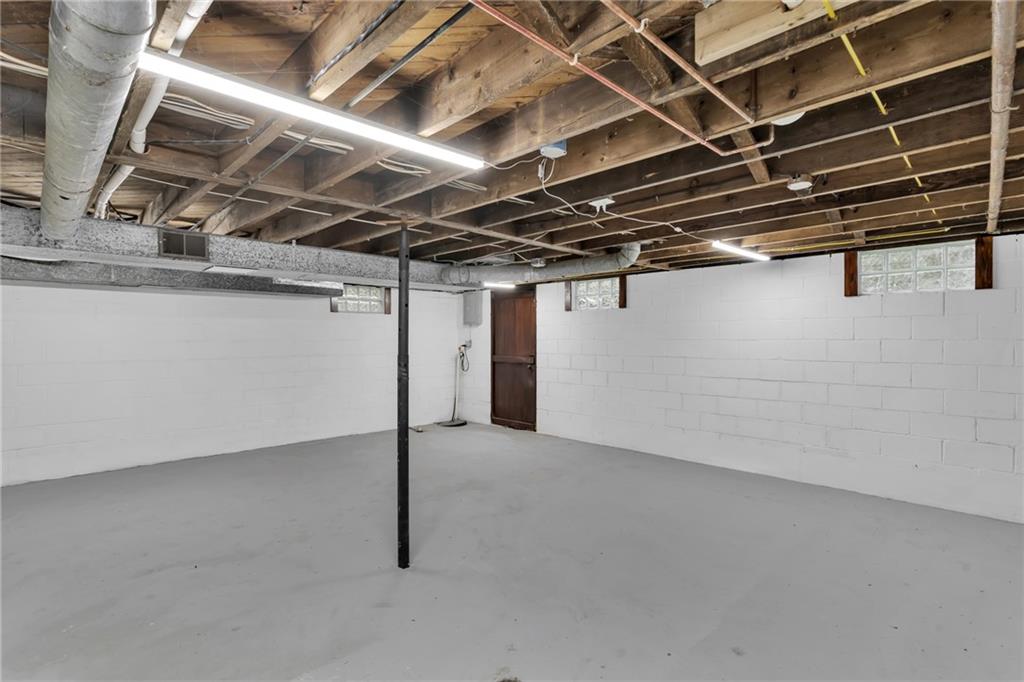 155 Harrold Street Jeannette, PA 15644 - Photo 29 of 37 a view of an empty room