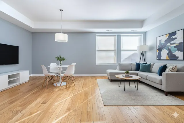 $219,000 | 4752 North Albany Avenue, Unit 3, Chicago, IL 60625