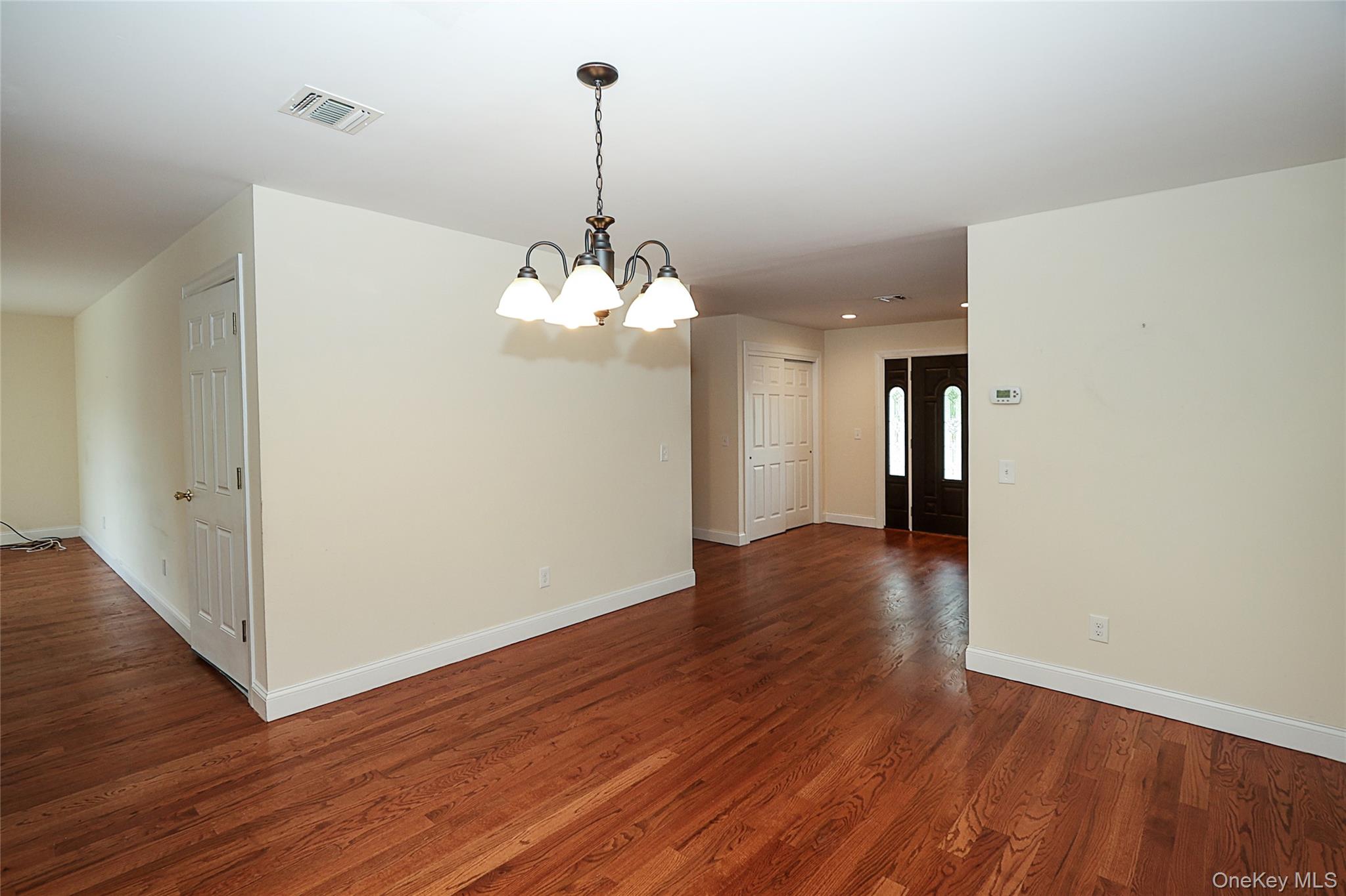 370 Rider Avenue Patchogue, NY 11772 - Photo 13 of 40 Dining Room