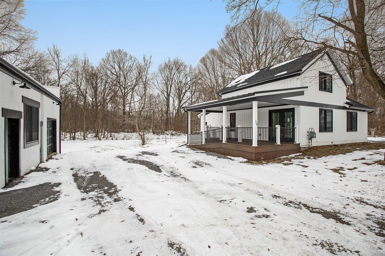 786 West Colon Road Bronson, MI 49028 - Photo 2 of 29