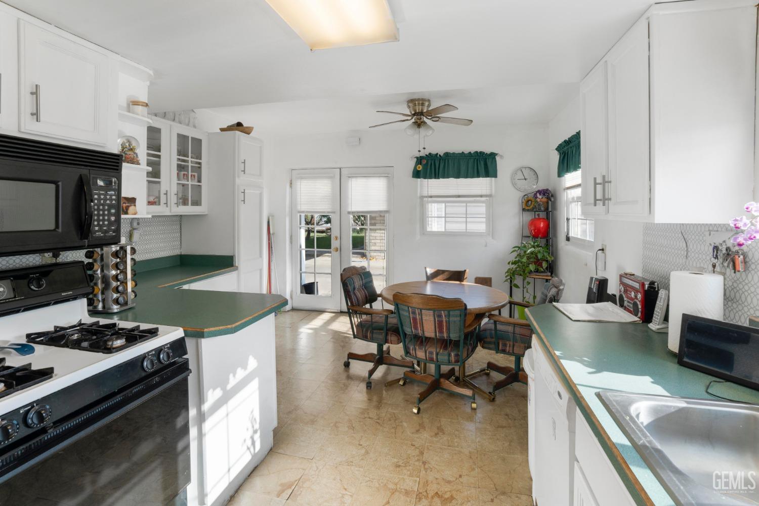 Undisclosed Address Bakersfield, CA 93308 - Photo 11 of 30