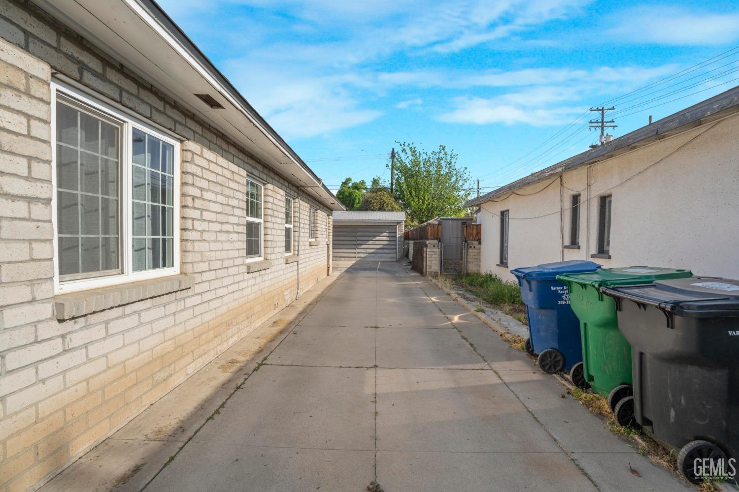 Undisclosed Address Bakersfield, CA 93308 - Photo 3 of 30