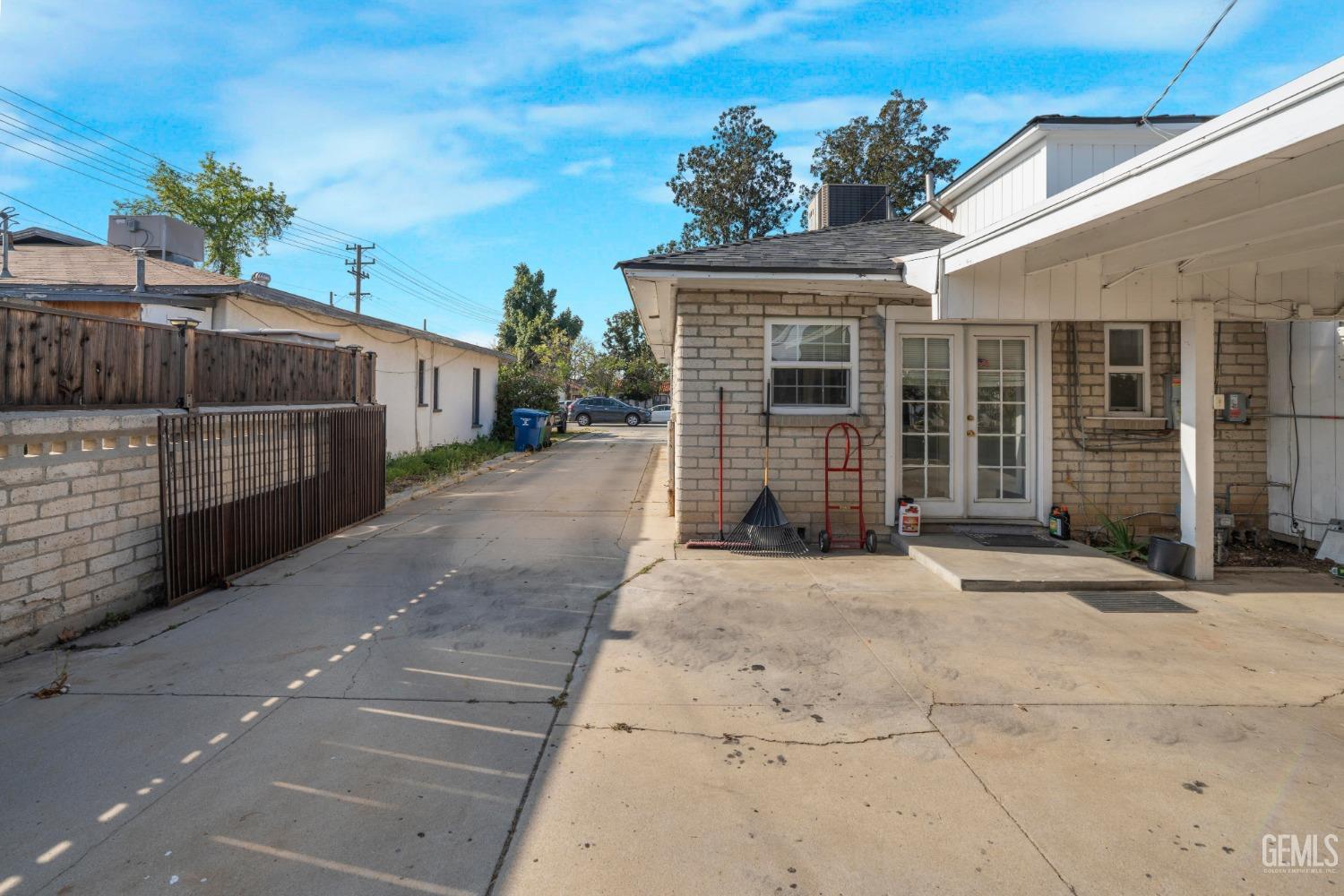 Undisclosed Address Bakersfield, CA 93308 - Photo 6 of 30