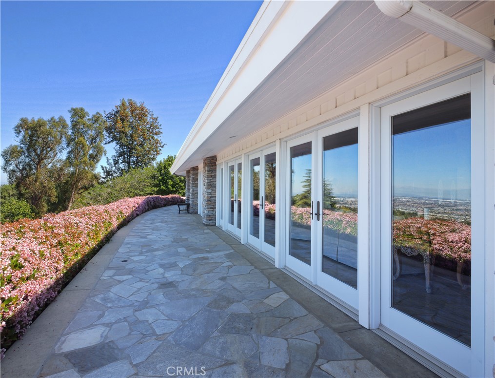 49 Saddleback Road Rolling Hills, CA 90274 - Photo 18 of 64