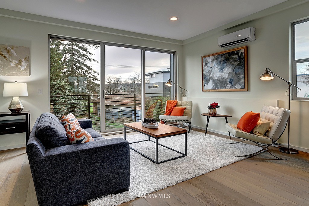 719 South Homer Street, Unit B Seattle, WA 98108 - Photo 6 of 17
