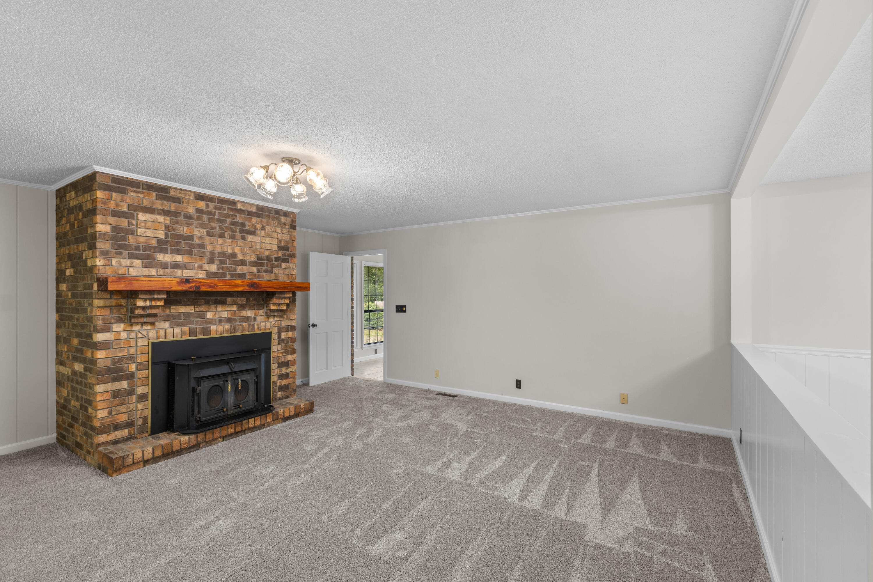 3270 Lake Kathy Road Tunnel Hill, GA 30755 - Photo 14 of 51 Living Room