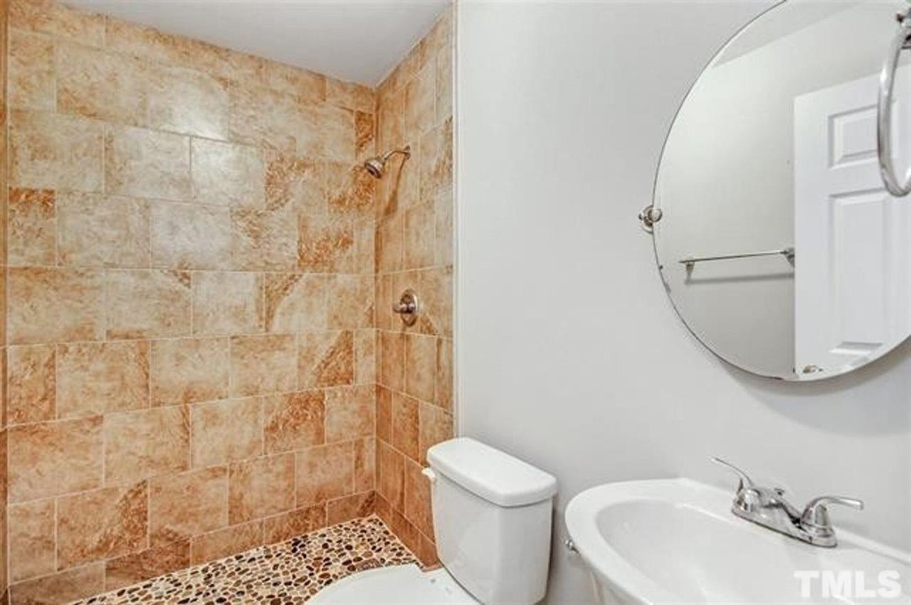 5505 Vista View Court Raleigh, NC 27612 - Photo 15 of 17 Photo #15
