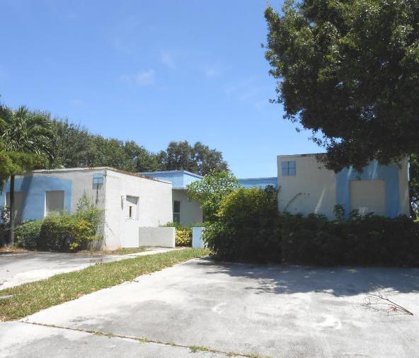 673 Ipswich Street Boca Raton, FL 33487 - Photo 1 of 1 Front view