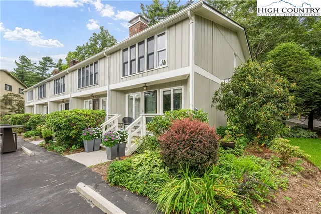 $449,000 | 123 Pinnacle Drive, Unit 1, Blowing Rock, NC 28605