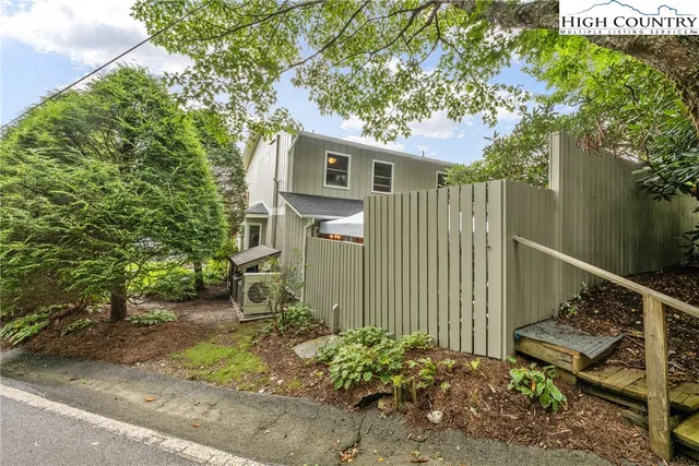 $449,000 | 123 Pinnacle Drive, Unit 1, Blowing Rock, NC 28605