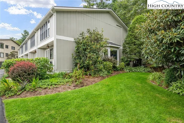 $449,000 | 123 Pinnacle Drive, Unit 1, Blowing Rock, NC 28605