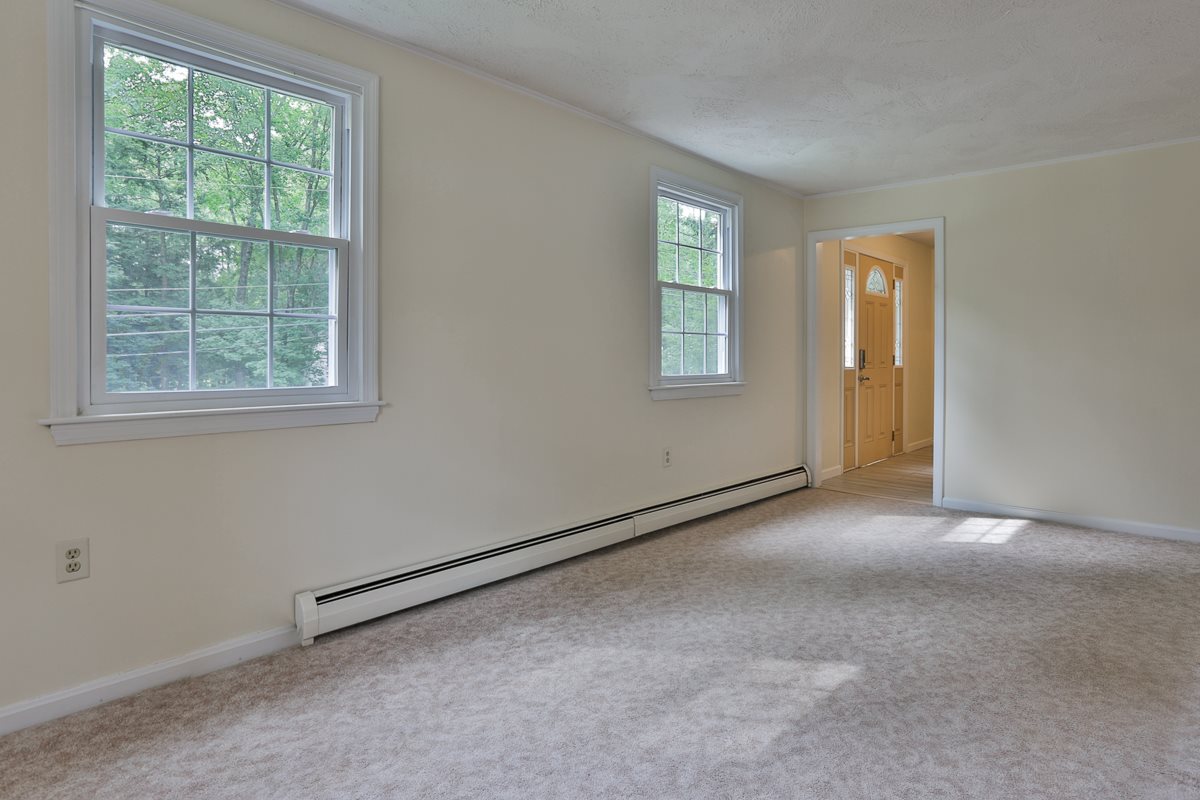 31 Davis Road Merrimack, NH 03054 - Photo 14 of 26