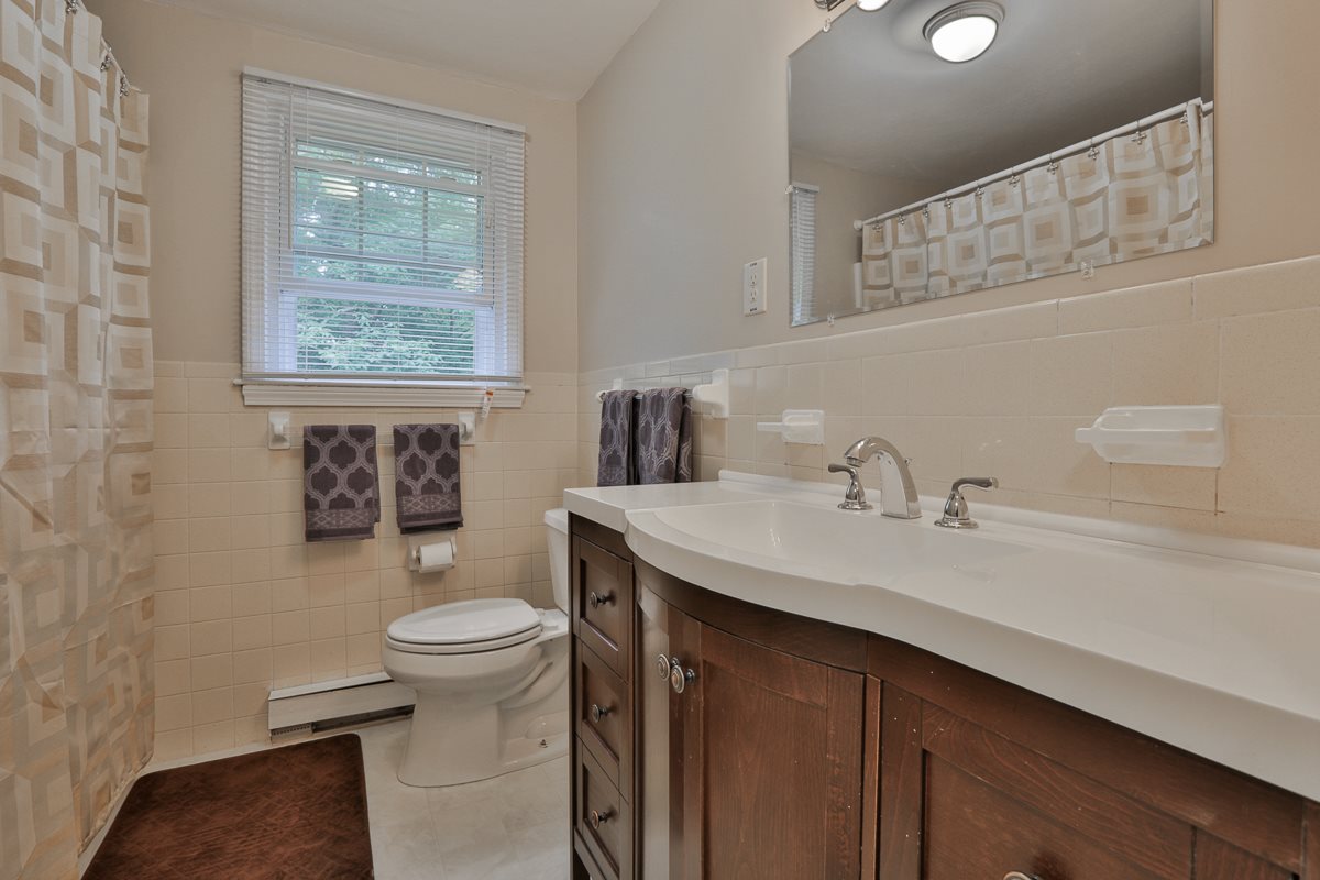 31 Davis Road Merrimack, NH 03054 - Photo 17 of 26
