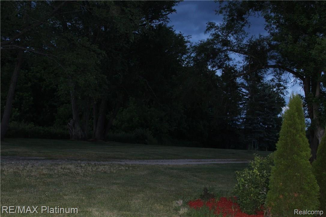 6691 Mabley Hill Road Fenton, MI 48430 - Photo 22 of 28 IMG_3568.JPG