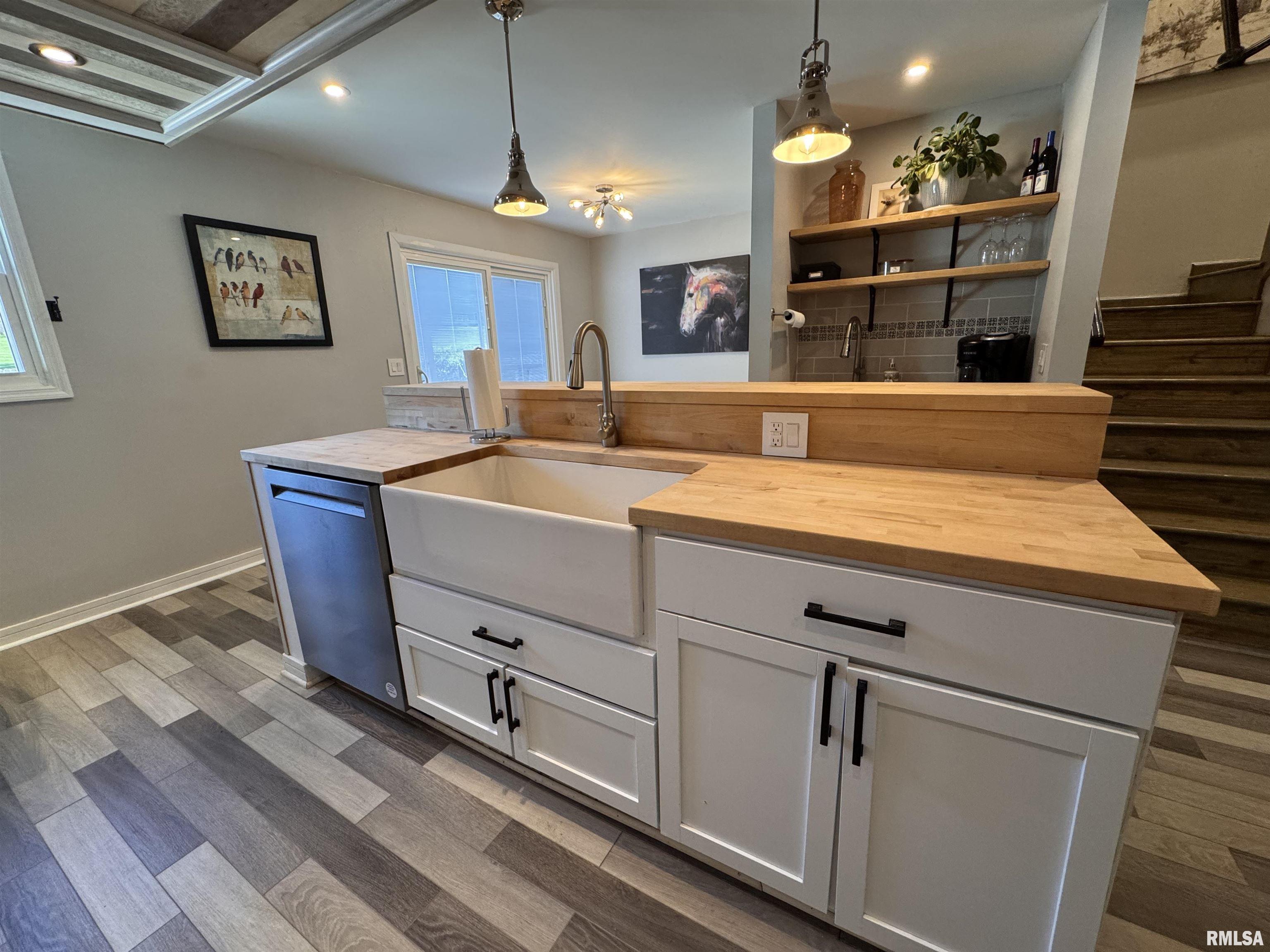 255 Jamestown Road Macomb, IL 61455 - Photo 14 of 35