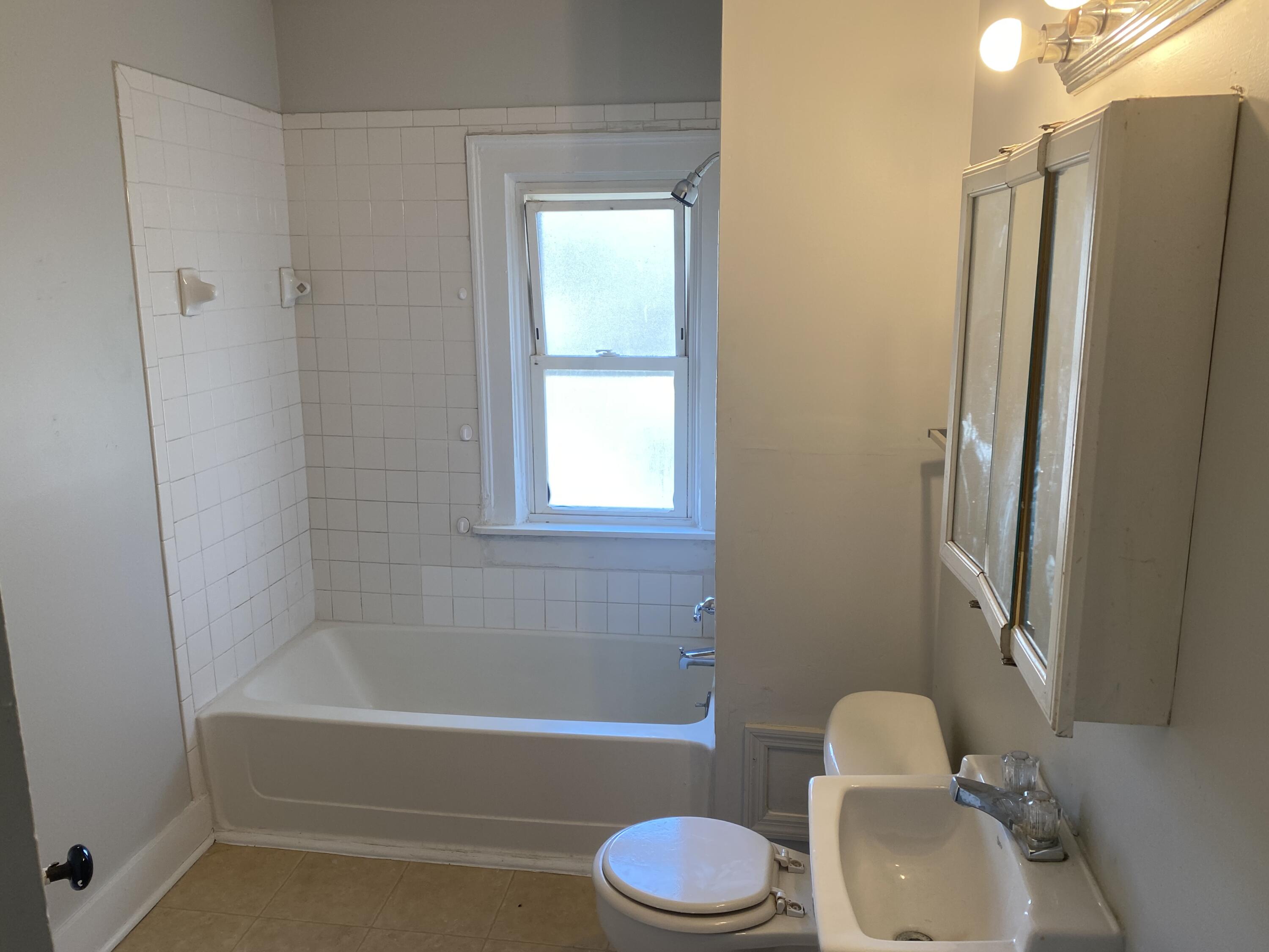 1602 Charles Street Springfield, OH 45505 - Photo 8 of 13