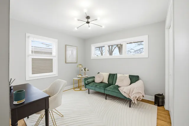 $589,900 | 745 Hillside Avenue, Elmhurst, IL 60126