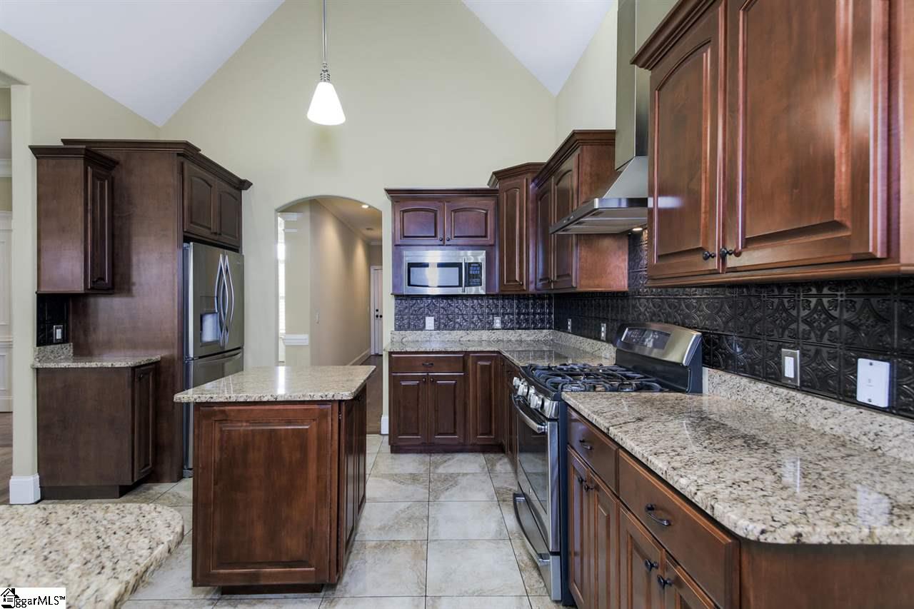 370 Winesap Road Duncan, SC 29334 - Photo 9 of 36 Gallery Image 9
