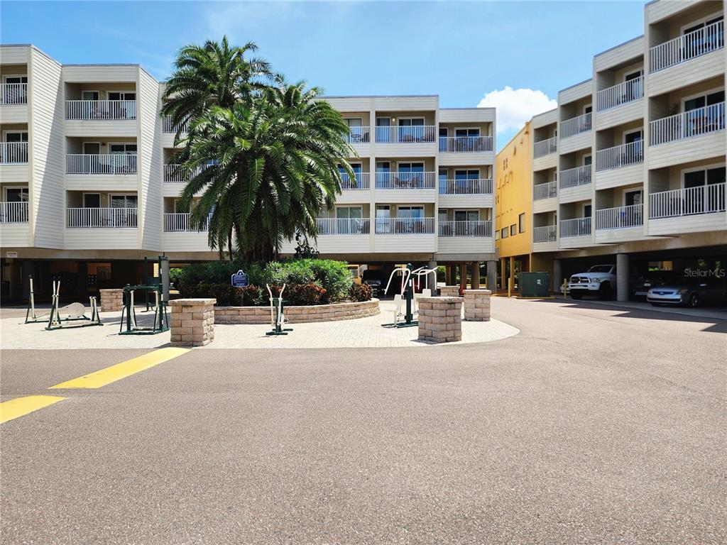2506 North Rocky Point Drive, Unit 358 Tampa, FL 33607 - Photo 45 of 45 a front view of building with cars parked