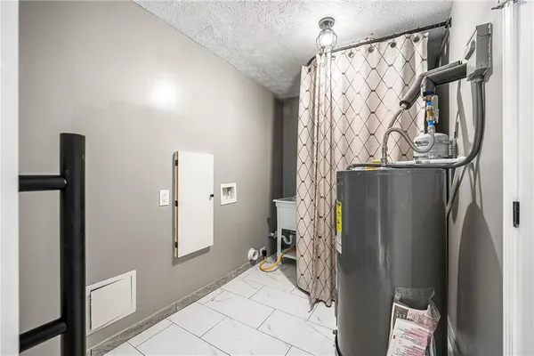 a view of walk in closet