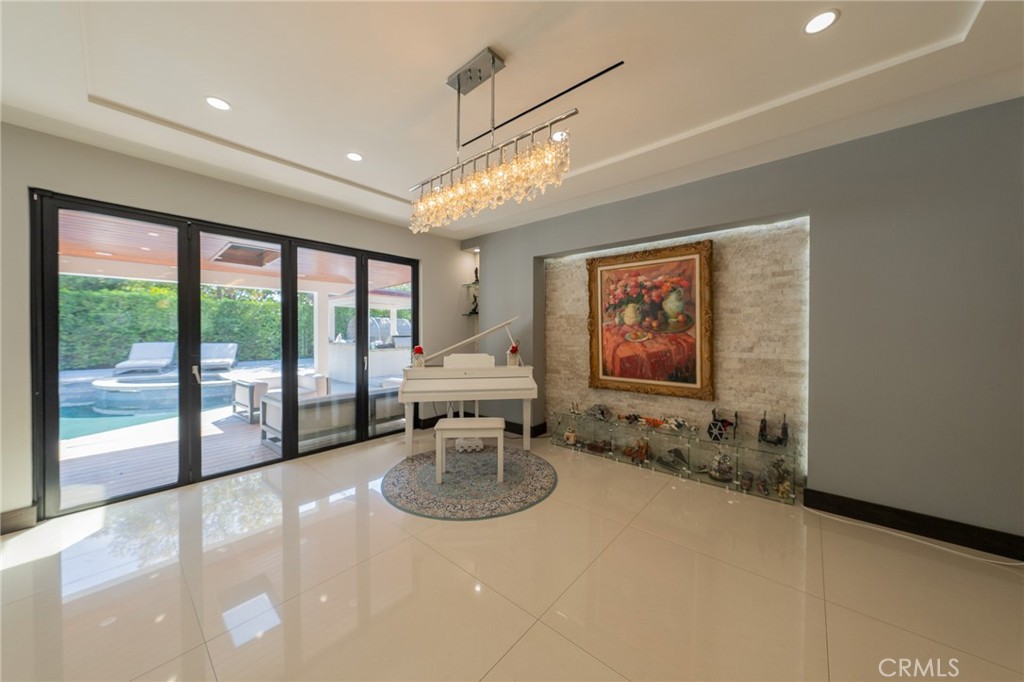 18720 San Fernando Mission Boulevard Porter Ranch, CA 91326 - Photo 13 of 39
