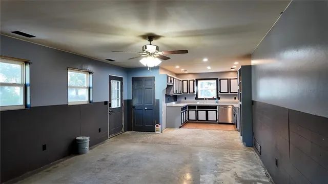 $100,000 | 2738 Southwest Lowry Street, Osceola, MO 64776