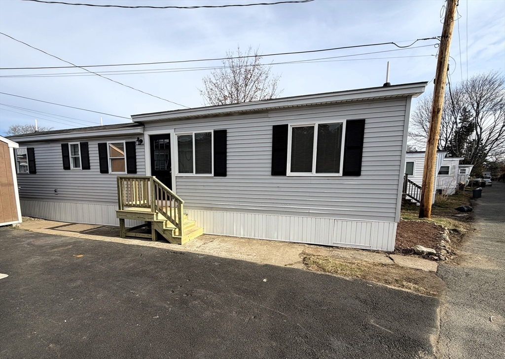 200 North Street, Unit 31A Danvers, MA 01923 - Photo 2 of 20