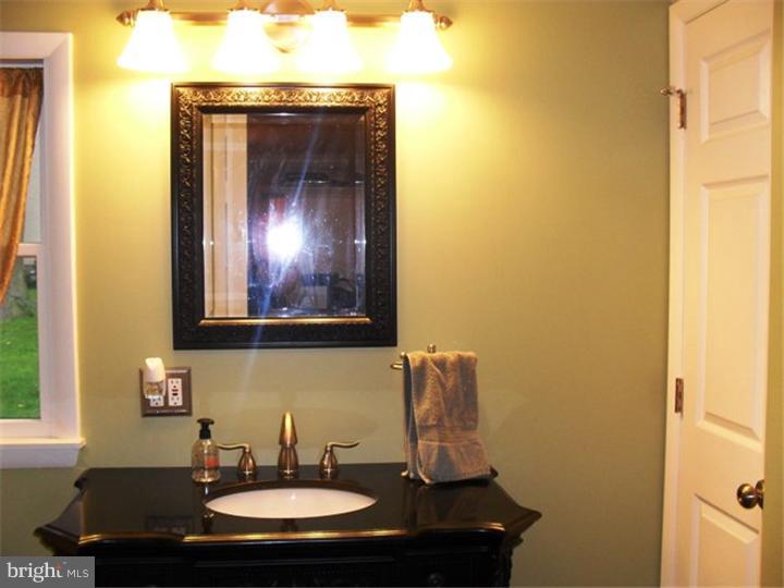 927 Valley Forge Road Phoenixville, PA 19460 - Photo 12 of 19 Gallery Image 12